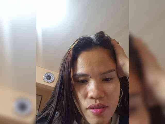 LovelyQueen webcam
