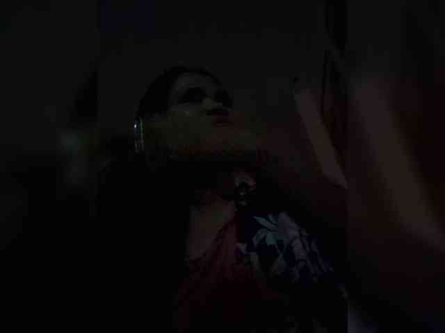 BbHoneyBee_69 webcam