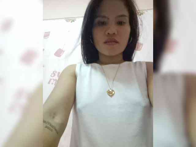 LovelyQueen webcam