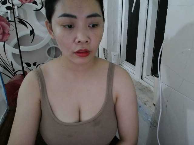 Hana112 Live Cam and Statistics on UnifiedCams