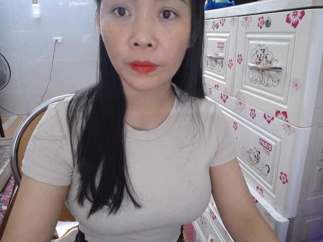 Hana112 live cam on BongaCams