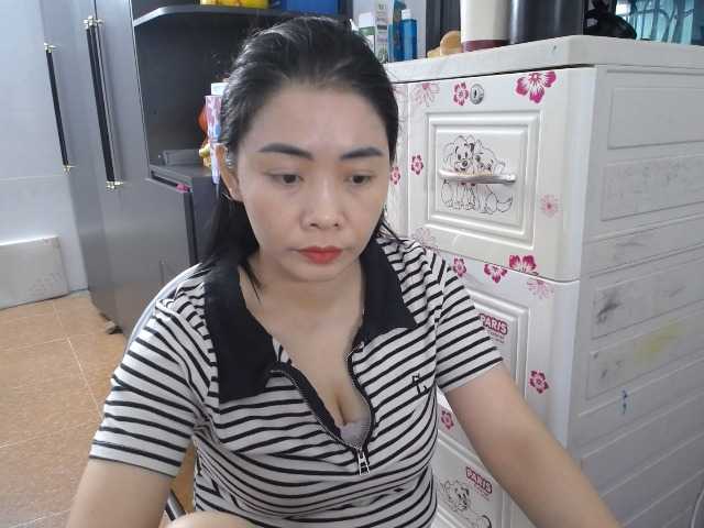 le modèle Hana112 est en webcam porno dans un show sur le site bongacams, il possède les tags suivants: Asian,Brunette,Hairy