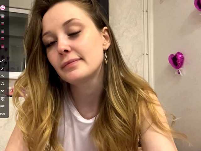 CrystalCrispen live cam on BongaCams