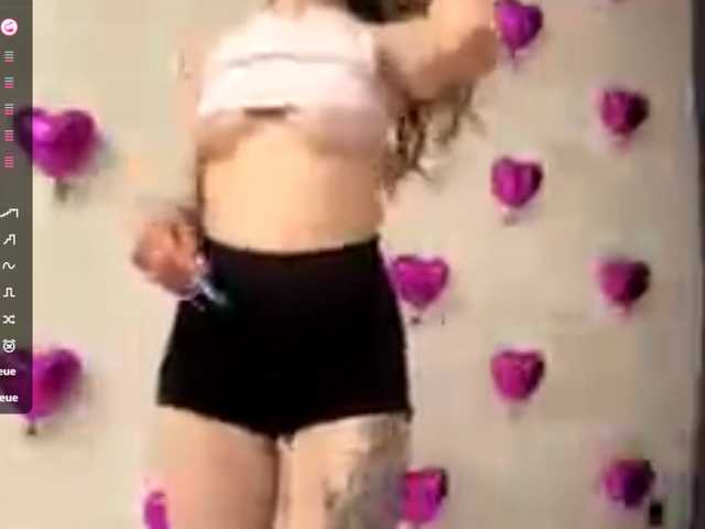 CrystalCrispen live cam on BongaCams