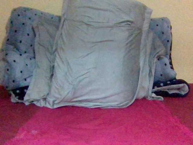 Cute-Selena2 live webcam show