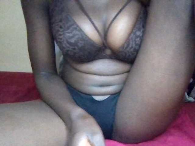 Cute-Selena2 live webcam show