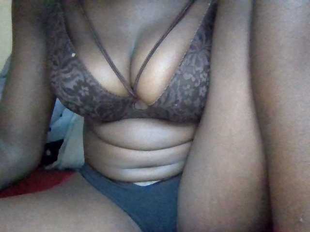 Cute-Selena2 live webcam show
