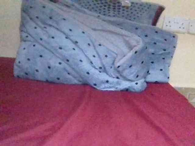 Cute-Selena2 webcam