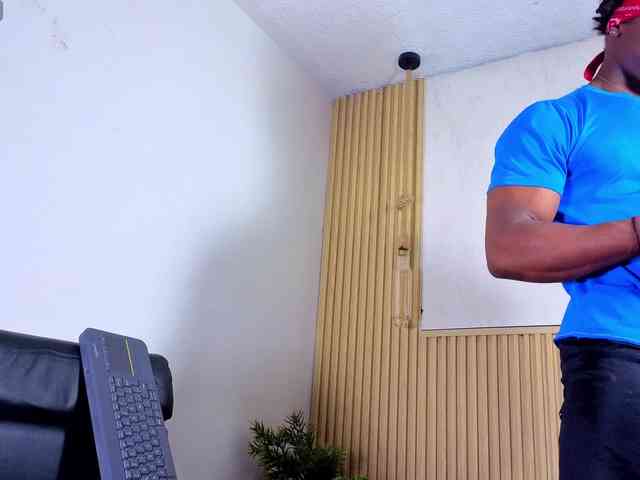maxmuscle10 Sex Cam Show