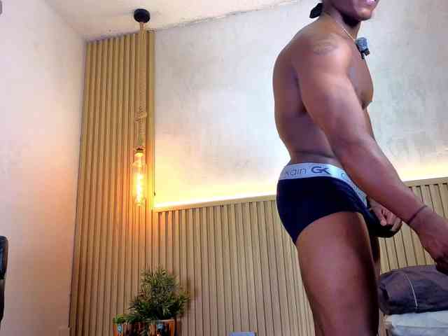 maxmuscle10 Sex Cam Show