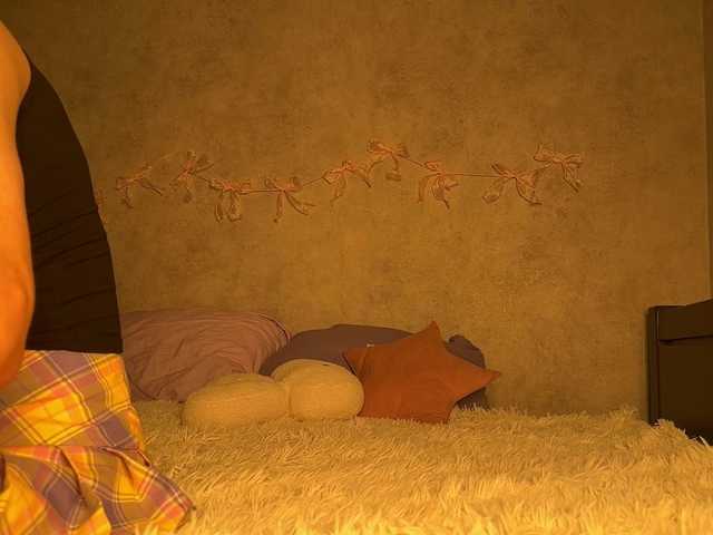 R4v3 live cam on BongaCams