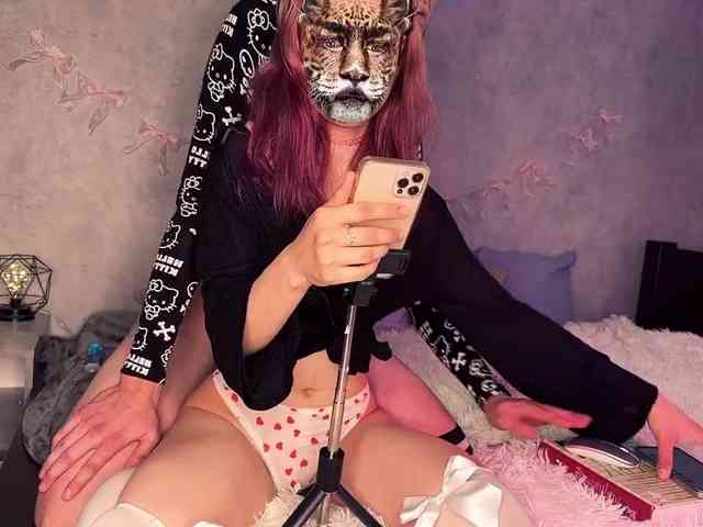 R4v3 Sex Cam Show