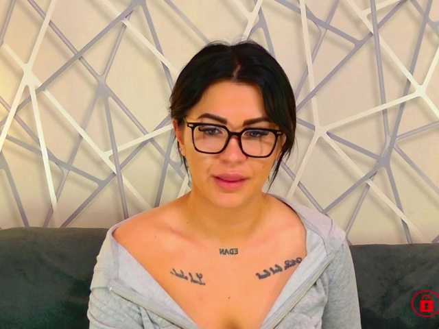 SyaSPARK live cam on BongaCams