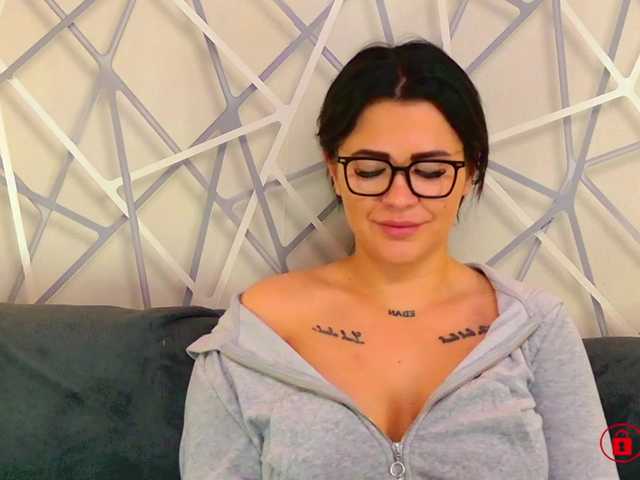 SyaSPARK live cam on BongaCams