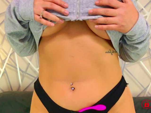 SyaSPARK live cam on BongaCams