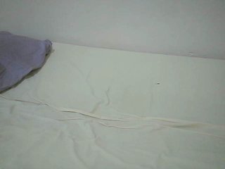 Candy-model's Live Webcam