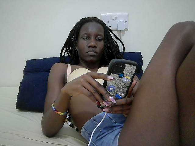 Candy-model live cam on BongaCams