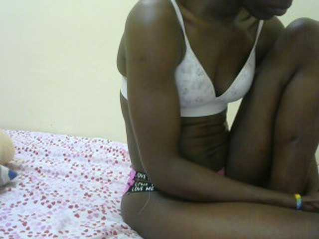 Candy-model live cam on BongaCams