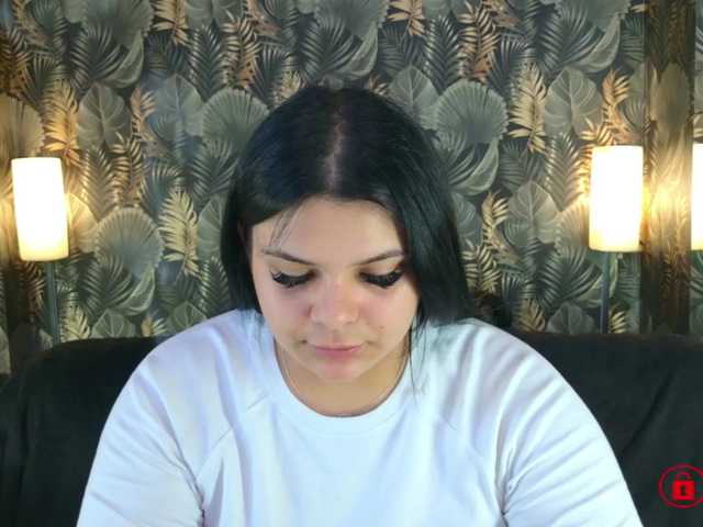 MadyMOAN live cam on BongaCams