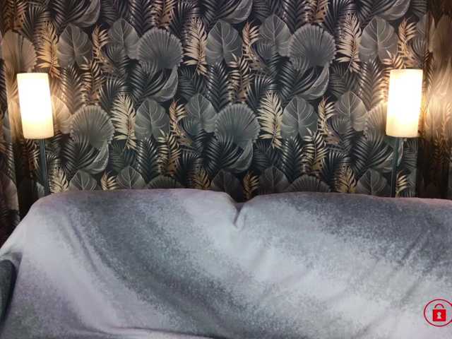 MadyMOAN live cam on BongaCams