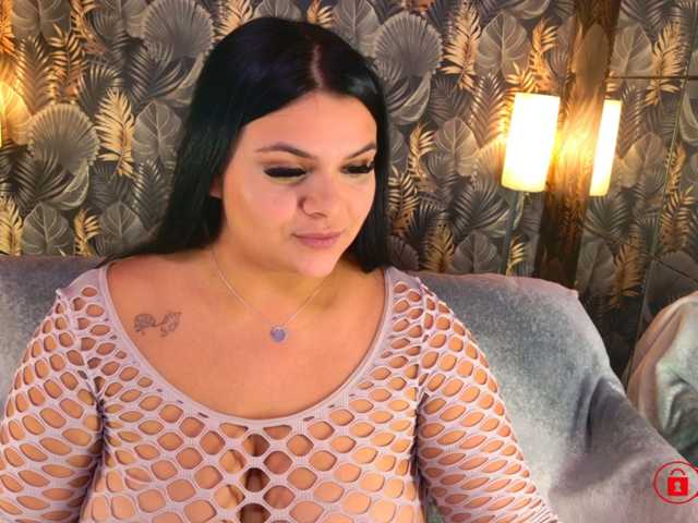 MadyMOAN live cam on BongaCams