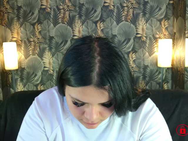 MadyMOAN live cam on BongaCams