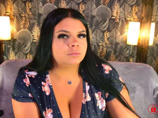 MadyMOAN live cam on BongaCams