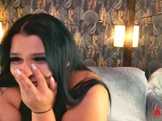 MadyMOAN live cam on BongaCams