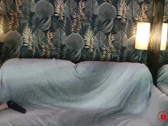 MadyMOAN live cam on BongaCams
