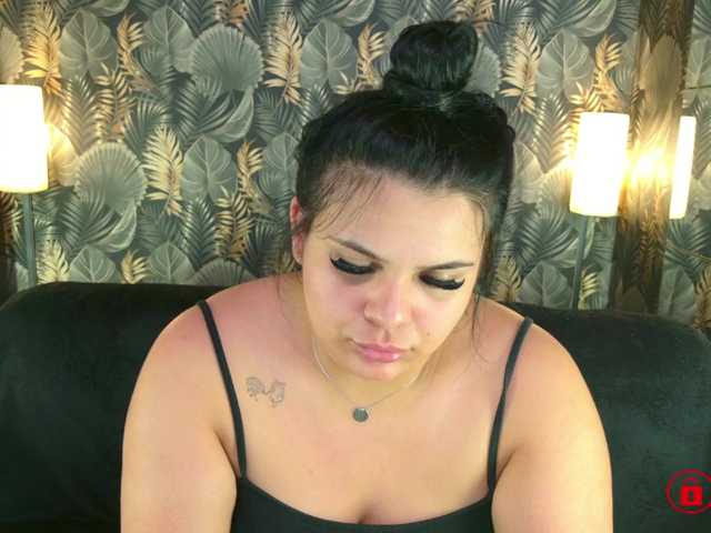 MadyMOAN live cam on BongaCams