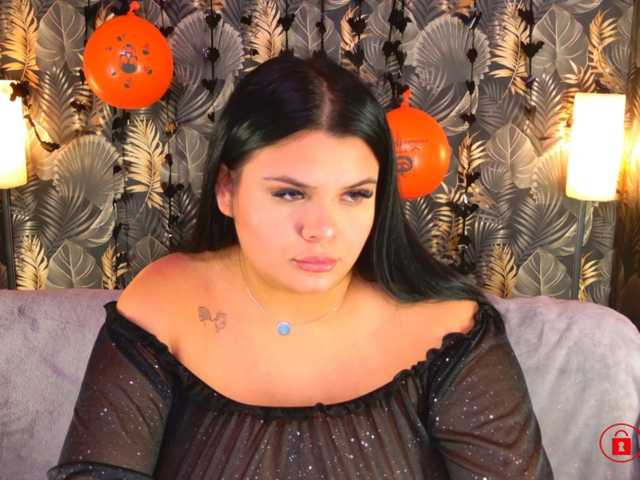 MadyMOAN live cam on BongaCams