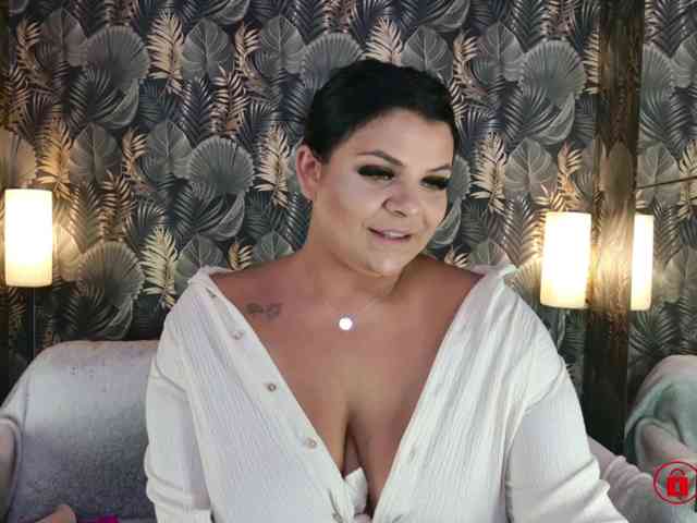 MadyMOAN webcam