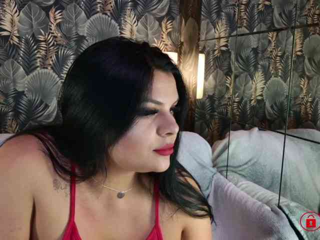MadyMOAN webcam