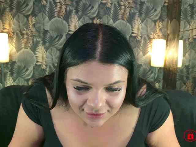 MadyMOAN webcam