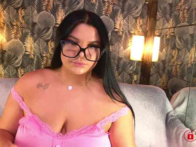 MadyMOAN webcam