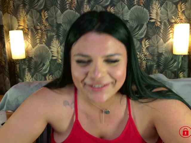 MadyMOAN webcam
