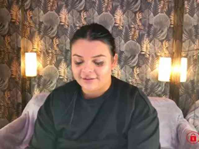 MadyMOAN webcam