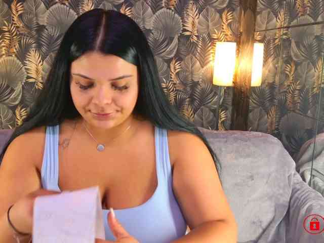 MadyMOAN webcam