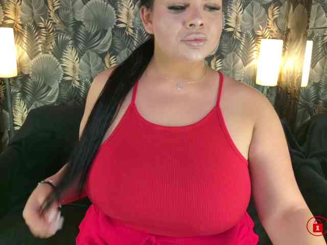 MadyMOAN webcam