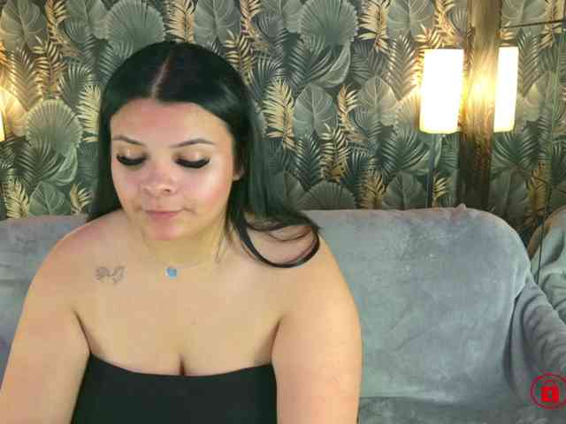 MadyMOAN webcam