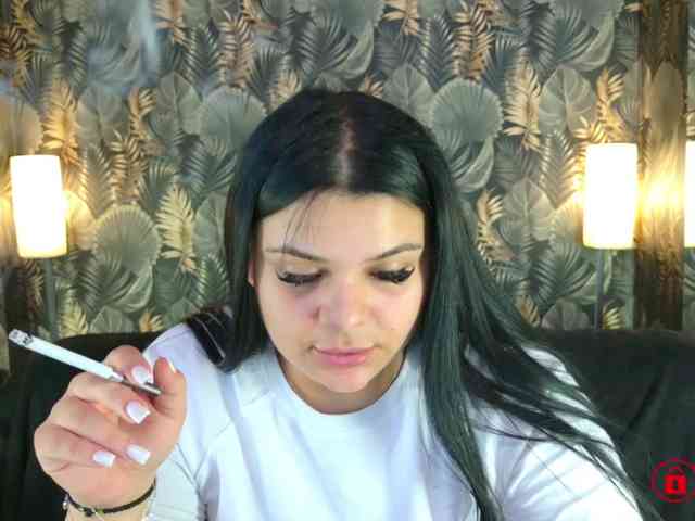 MadyMOAN webcam
