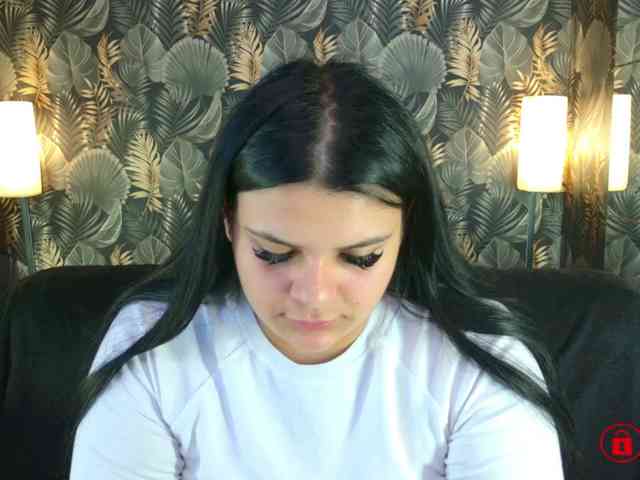 MadyMOAN webcam