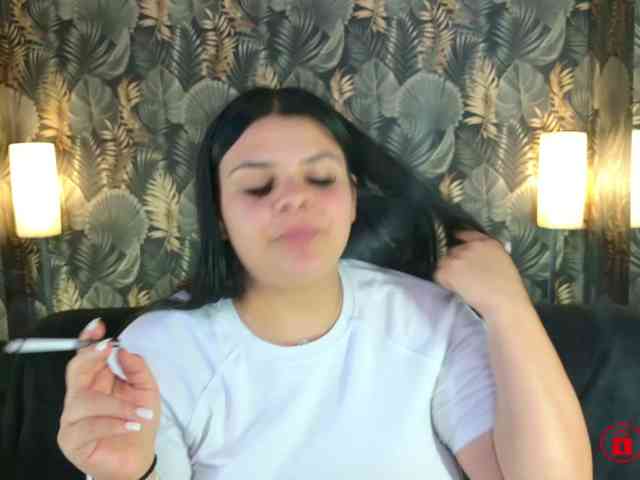 MadyMOAN webcam
