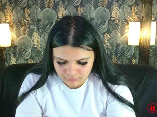 MadyMOAN webcam