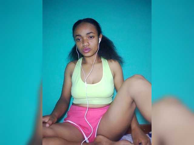 Miorita's BongaCams show and profile