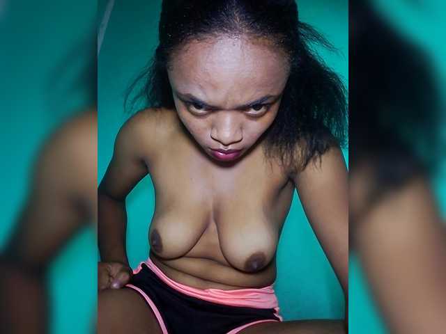 Miorita's BongaCams show and profile