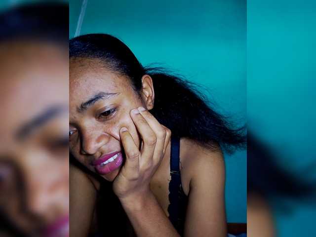 Miorita's BongaCams show and profile