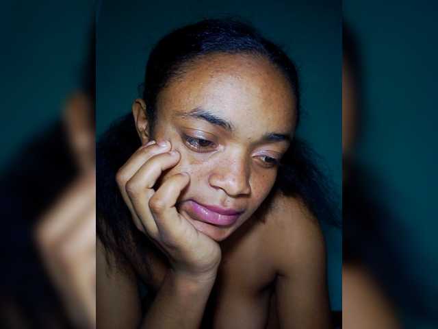 Miorita's BongaCams show and profile