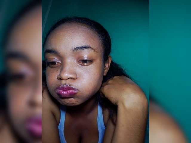 Miorita's BongaCams show and profile