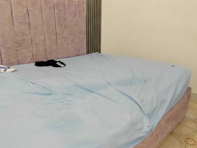genesis-girl-mature live webcam show
